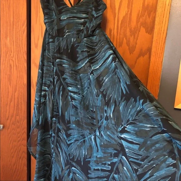 Lulus Midi Dress - Picture 6 of 8